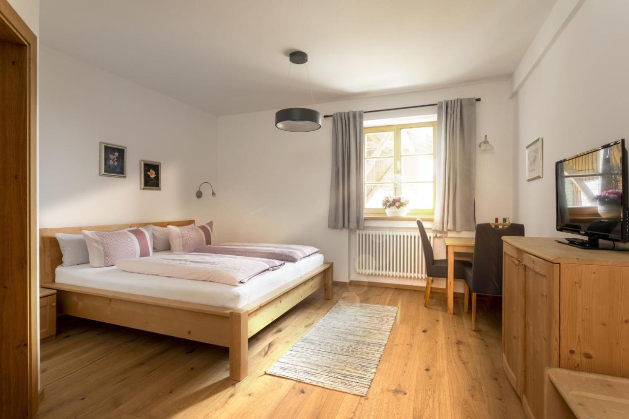 Pension Bernhardhof Otterfing Exterior foto