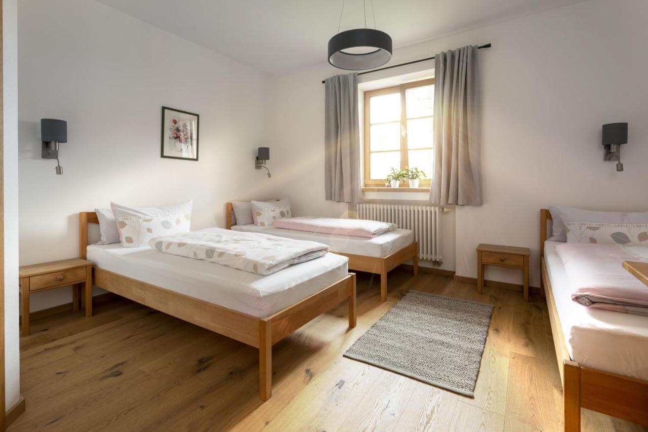 Pension Bernhardhof Otterfing Exterior foto