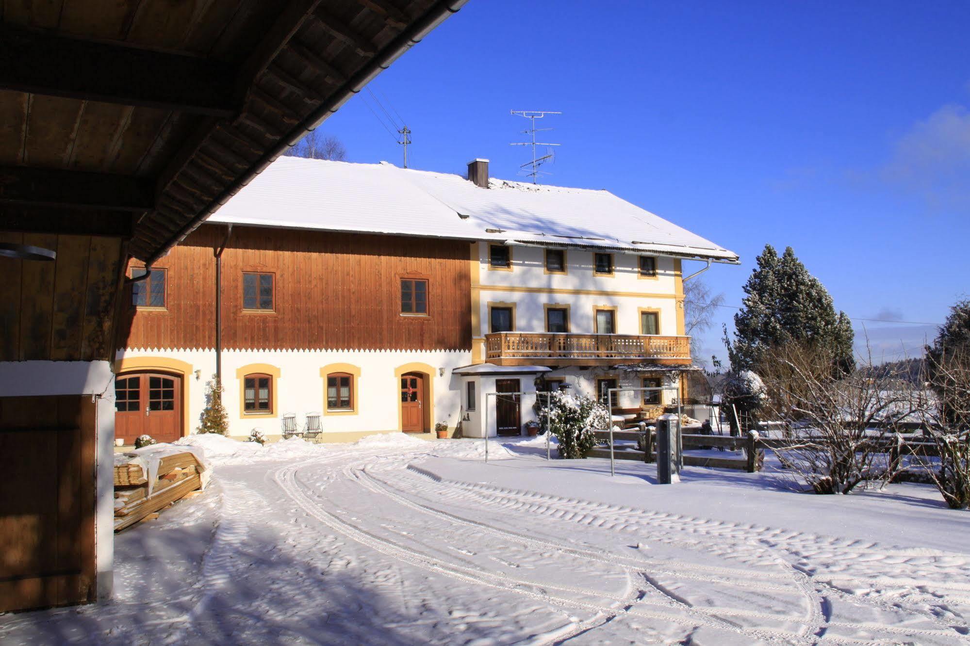 Pension Bernhardhof Otterfing Exterior foto